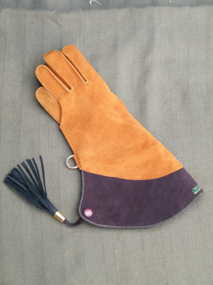 Eagle Glove - Image 2